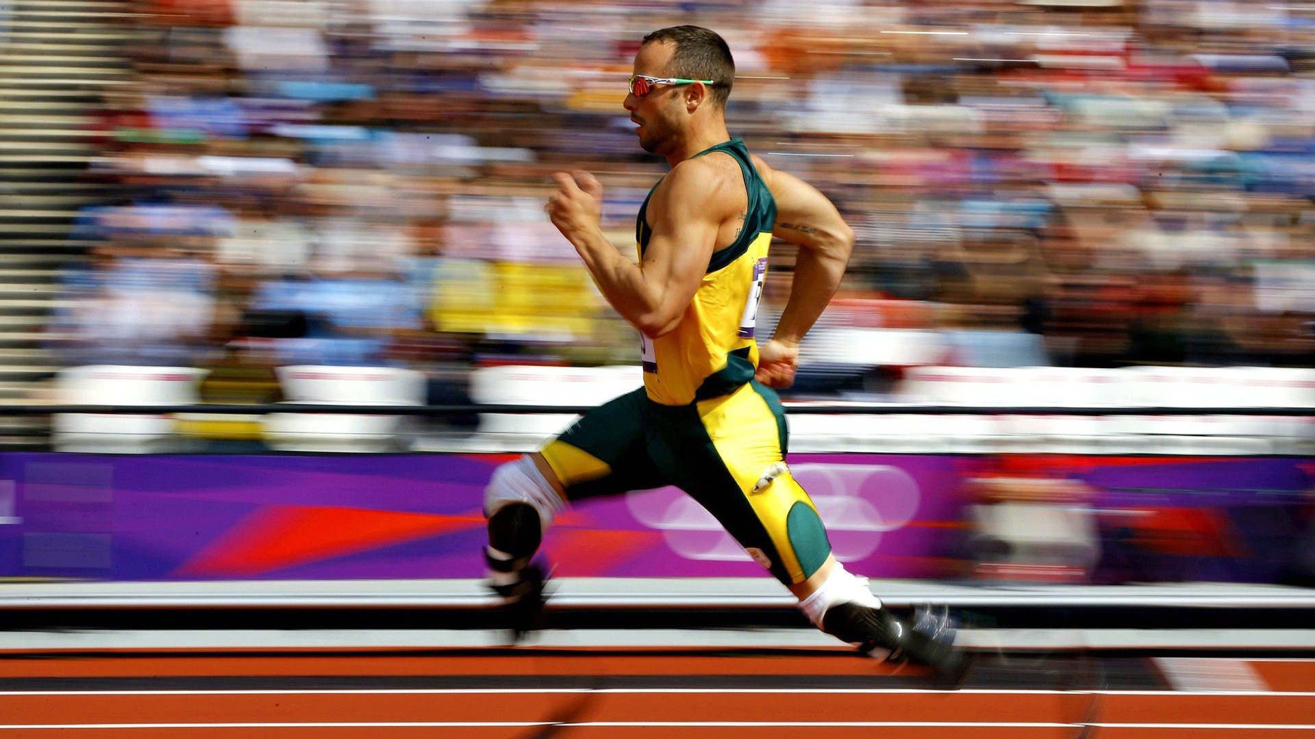 法拉利鏖战迈凯伦，汉密尔顿扛起全队的传奇战役